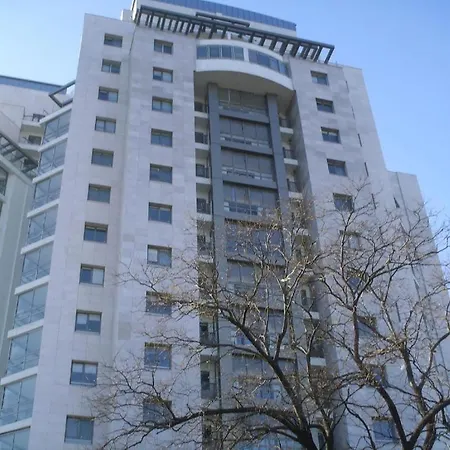 Sunrise - Lake&park View- Underground Parking Apartment Bucharest